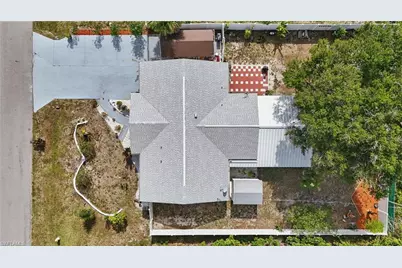 426 Chestnut Ave NW, Port Charlotte, FL 33952 - Photo 29