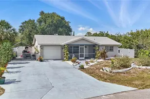 426 Chestnut Ave NW, Port Charlotte, FL 33952 - Photo 31