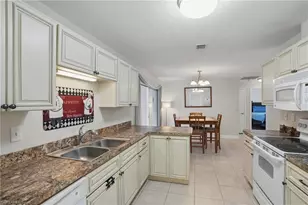 426 Chestnut Ave NW, Port Charlotte, FL 33952 - Photo 7