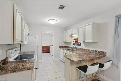 426 Chestnut Ave NW, Port Charlotte, FL 33952 - Photo 5