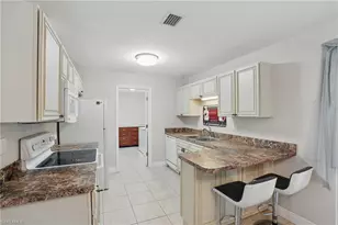 426 Chestnut Ave NW, Port Charlotte, FL 33952 - Photo 5