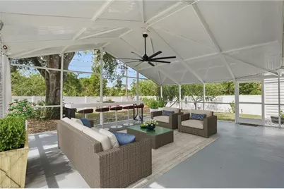 426 Chestnut Ave NW, Port Charlotte, FL 33952 - Photo 25