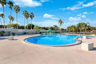 4251 Island Cir, Fort Myers, FL 33919 - Photo 25