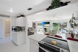 4251 Island Cir, Fort Myers, FL 33919 - Photo 9