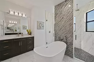 901 NW 33rd Pl, Cape Coral, FL 33993 - Photo 37