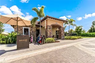 9386 Pocida Ct, Naples, FL 34119 - Photo 35