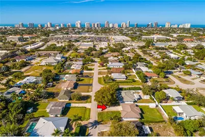 1125 Hilltop Dr, Naples, FL 34103 - Photo 23