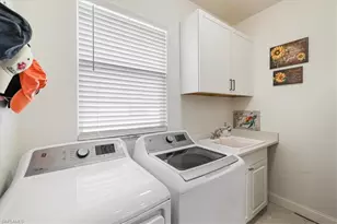 2717 SW 29th Pl, Cape Coral, FL 33914 - Photo 37