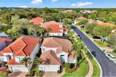 8895 Ventura Way, Naples, FL 34109 - Photo 3