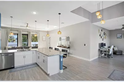 210 SW 26th Pl, Cape Coral, FL 33991 - Photo 9