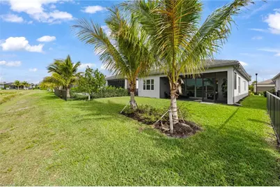 12418 Dahlia Ct, Naples, FL 34120 - Photo 27