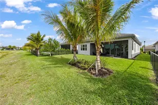 12418 Dahlia Ct, Naples, FL 34120 - Photo 27