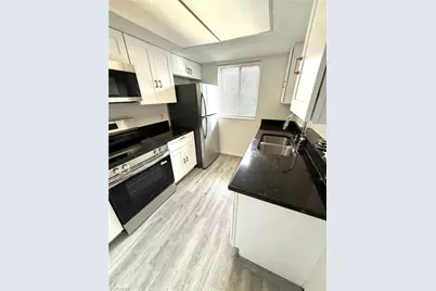 12666 Kenwood Ln #B, Fort Myers, FL 33907 - Photo 3