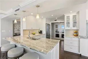 9715 Gulf Shore Dr, Naples, FL 34108 - Photo 5