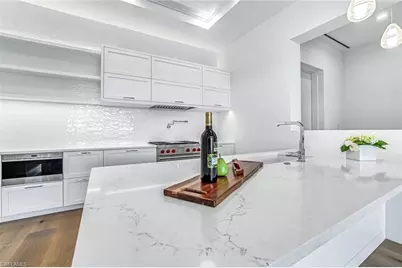 201 8th St S #308, Naples, FL 34102 - Photo 5