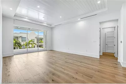 201 8th St S #308, Naples, FL 34102 - Photo 9