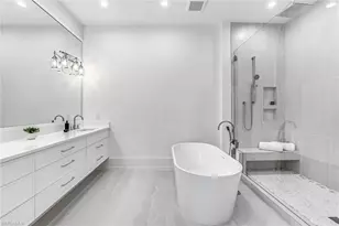 201 8th St S, Naples, FL 34102 - Photo 15