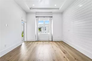 201 8th St S, Naples, FL 34102 - Photo 13