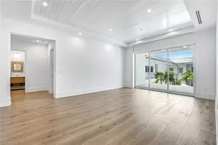 201 8th St S, Naples, FL 34102 - Photo 11