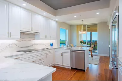 8960 Bay Colony Dr #801, Naples, FL 34108 - Photo 5