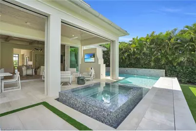 555 Whispering Pine Ln, Naples, FL 34103 - Photo 45