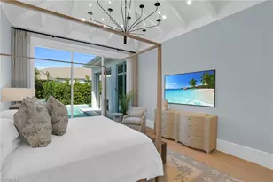 555 Whispering Pine Ln, Naples, FL 34103 - Photo 19