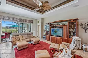 6048 Fairway Ct, Naples, FL 34110 - Photo 5