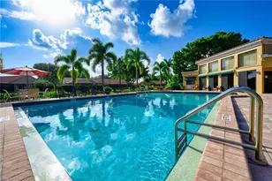 601 Beachwalk Cir, Naples, FL 34108 - Photo 29