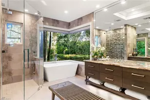 927 Barcarmil Way, Naples, FL 34110 - Photo 25