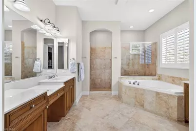 10113 Salisbury Ct, Fort Myers, FL 33913 - Photo 15