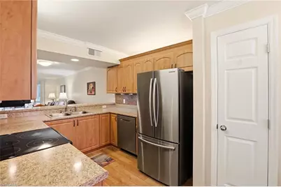 289 Robin Hood Cir #101, Naples, FL 34104 - Photo 9