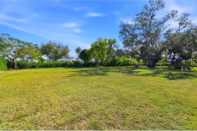 74 Aqua Ln, North Fort Myers, FL 33903 - Photo 39