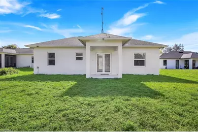 3625 26th Ave SE, Naples, FL 34117 - Photo 23