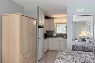 2555 Tamiami Trl N, Naples, FL 34103 - Photo 7