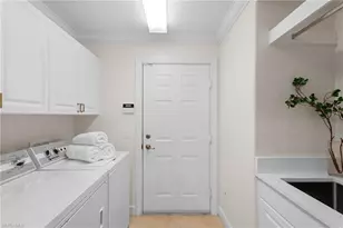 8775 Coastline Ct, Naples, FL 34120 - Photo 23