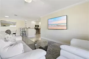 1519 Chesapeake Ave, Naples, FL 34102 - Photo 11