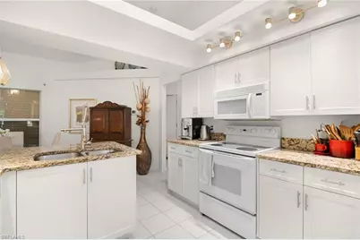 2233 SE 18th Ave, Cape Coral, FL 33990 - Photo 21