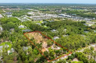 6940 Bottlebrush Ln, Naples, FL 34109 - Photo 9