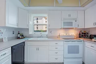 53 High Point Cir W, Naples, FL 34103 - Photo 5