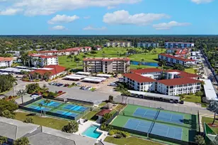 53 High Point Cir W, Naples, FL 34103 - Photo 15