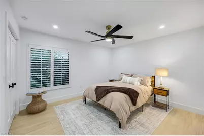 806 Knoll Wood Ct, Naples, FL 34108 - Photo 19