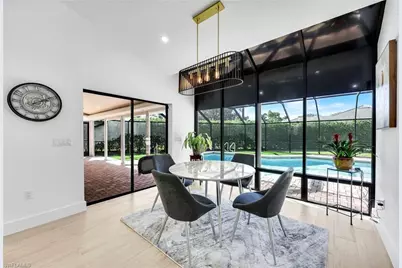 806 Knoll Wood Ct, Naples, FL 34108 - Photo 11