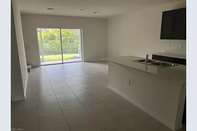 15461 Wildflower Cir, Naples, FL 34119 - Photo 3