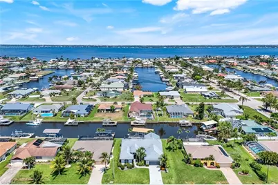 3347 SE 19th Ave, Cape Coral, FL 33904 - Photo 7