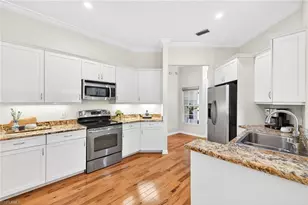 163 Amblewood Ln, Naples, FL 34105 - Photo 13