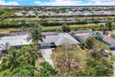 79 Constitution Dr, Naples, FL 34112 - Photo 37