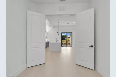 1828 NW 21st St, Cape Coral, FL 33993 - Photo 9