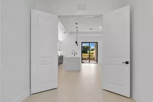 1828 NW 21st St, Cape Coral, FL 33993 - Photo 9