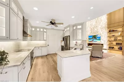 6777 Southern Oak Ct, Naples, FL 34109 - Photo 7