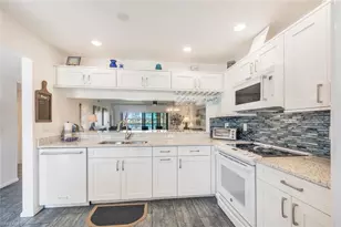 5733 Deauville Cir, Naples, FL 34112 - Photo 5